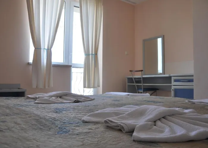 Belleville Hotell 3*